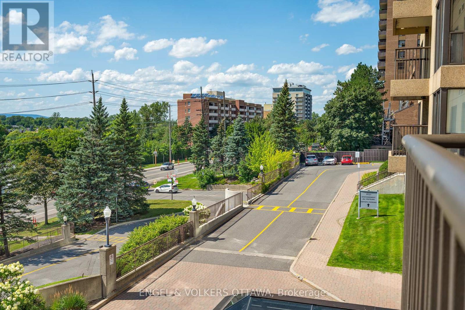 3 Bed, 3 Bath Apartment for Sale in Ottawa – 205 – 545 ST LAURENT BOULEVARD, Ottawa – MLS# X13665662 - Image 35