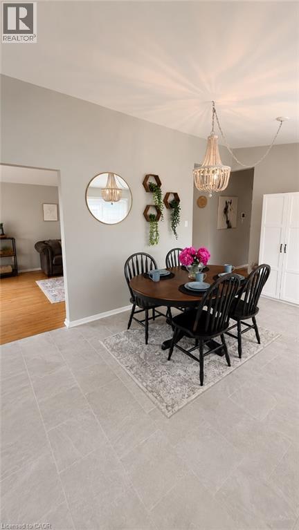 241 THORNER Drive - 7