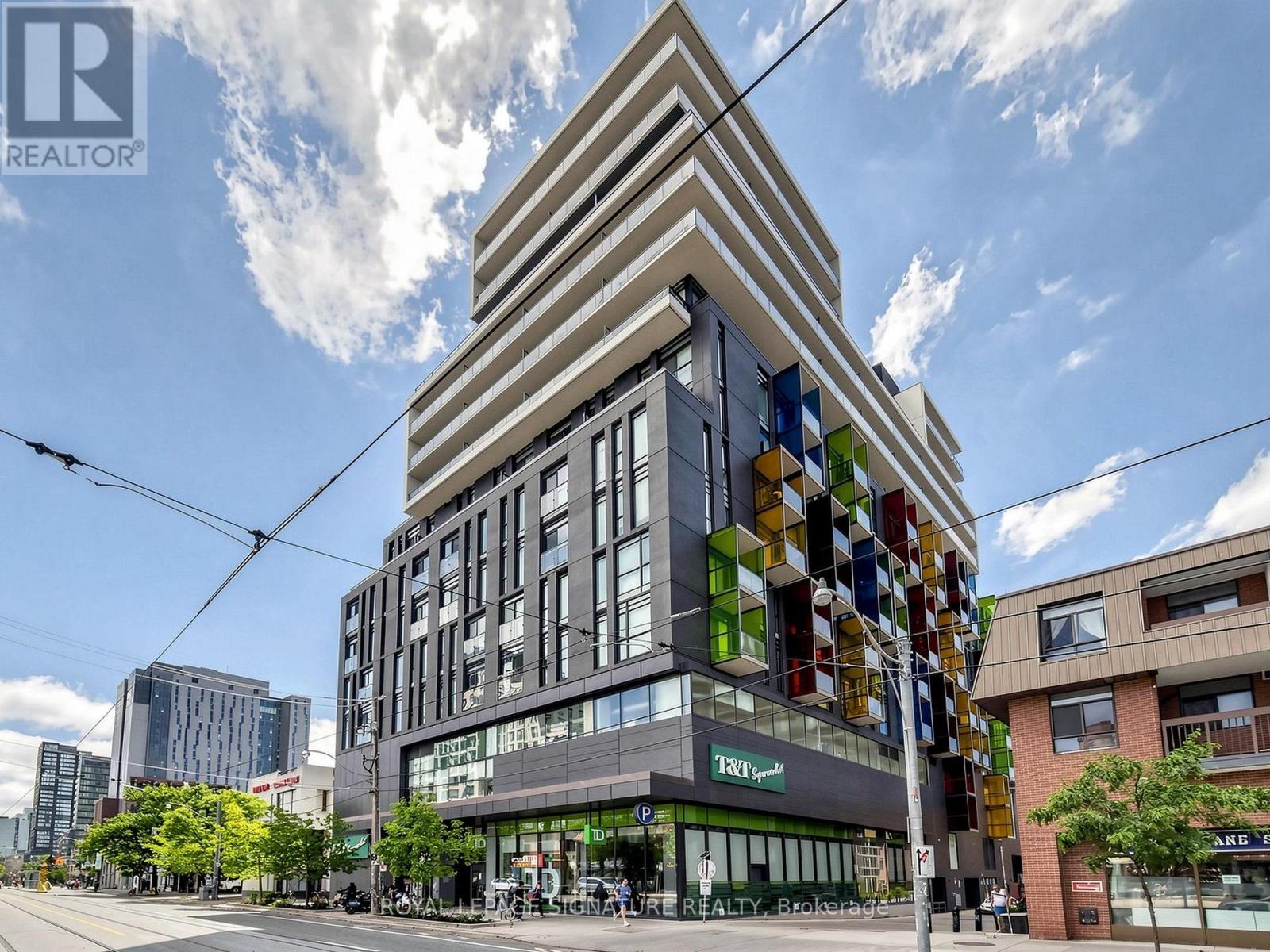 #PH2 297 COLLEGE STREET - 23