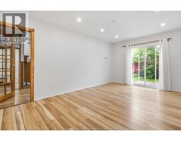 1229 Arncliffe Place, Windsor, ON  Photo 9