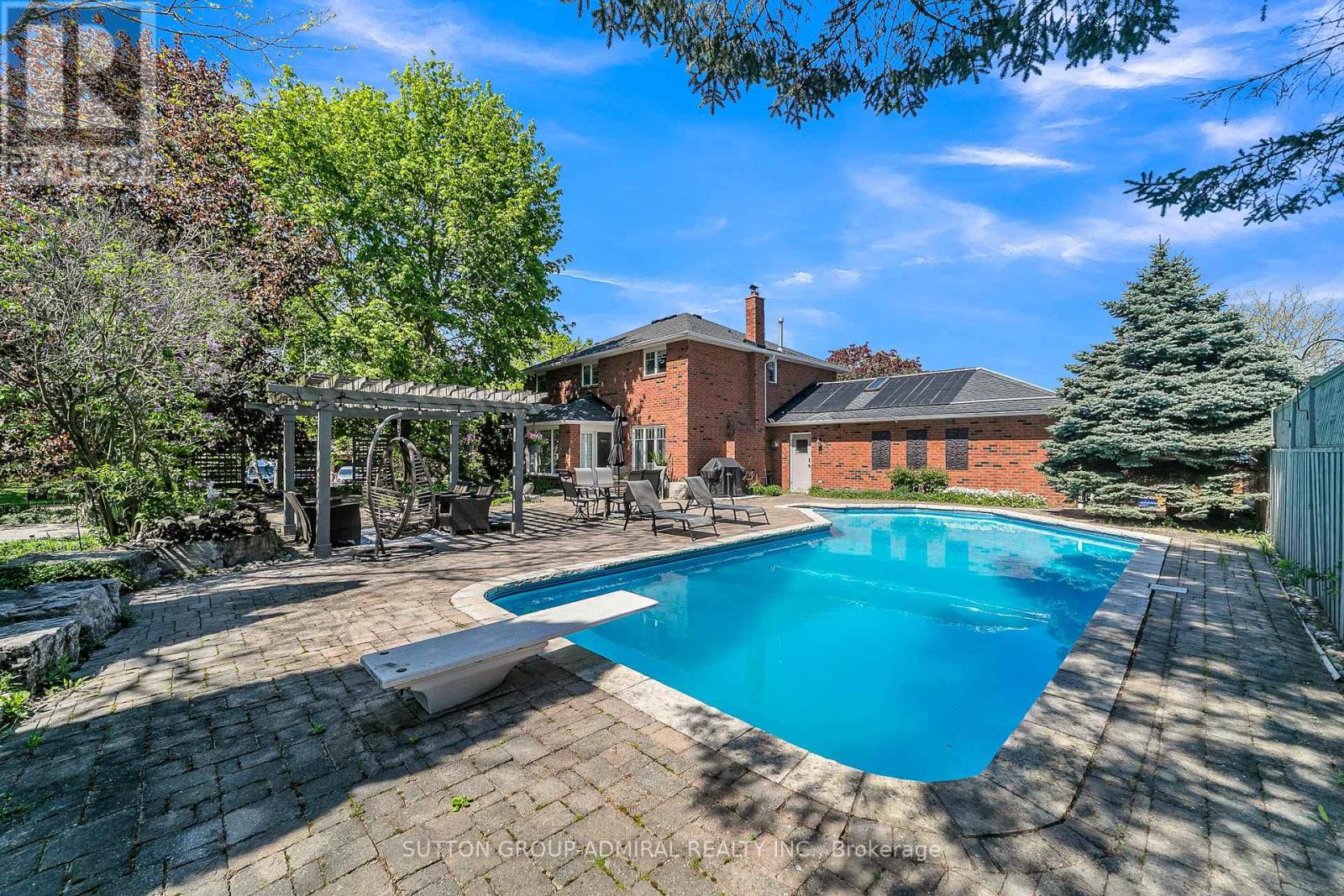 48 MAPLE WAY - 36