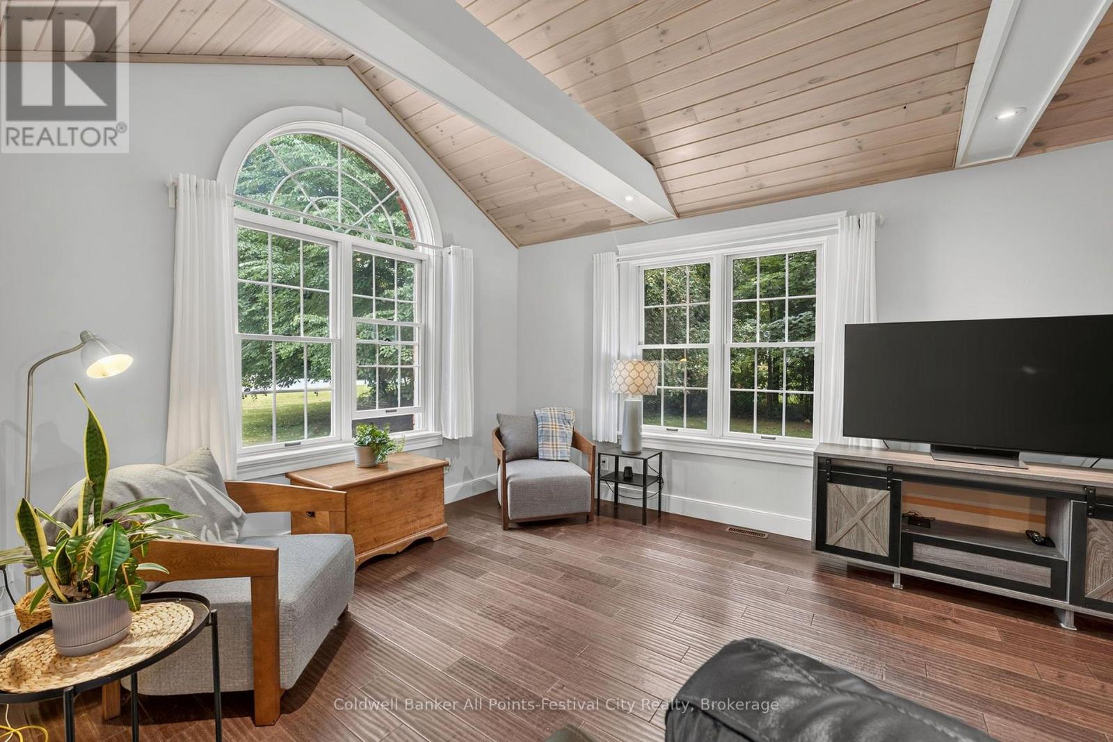 32 CHRISTY STREET - Image 9