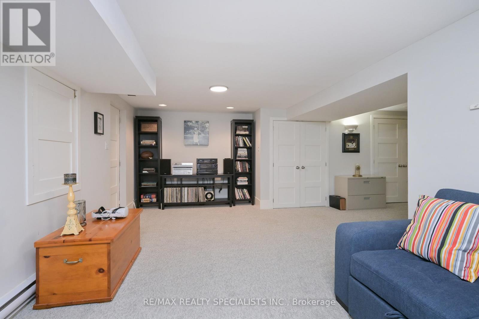 13 SNOWBERRY COURT - 29
