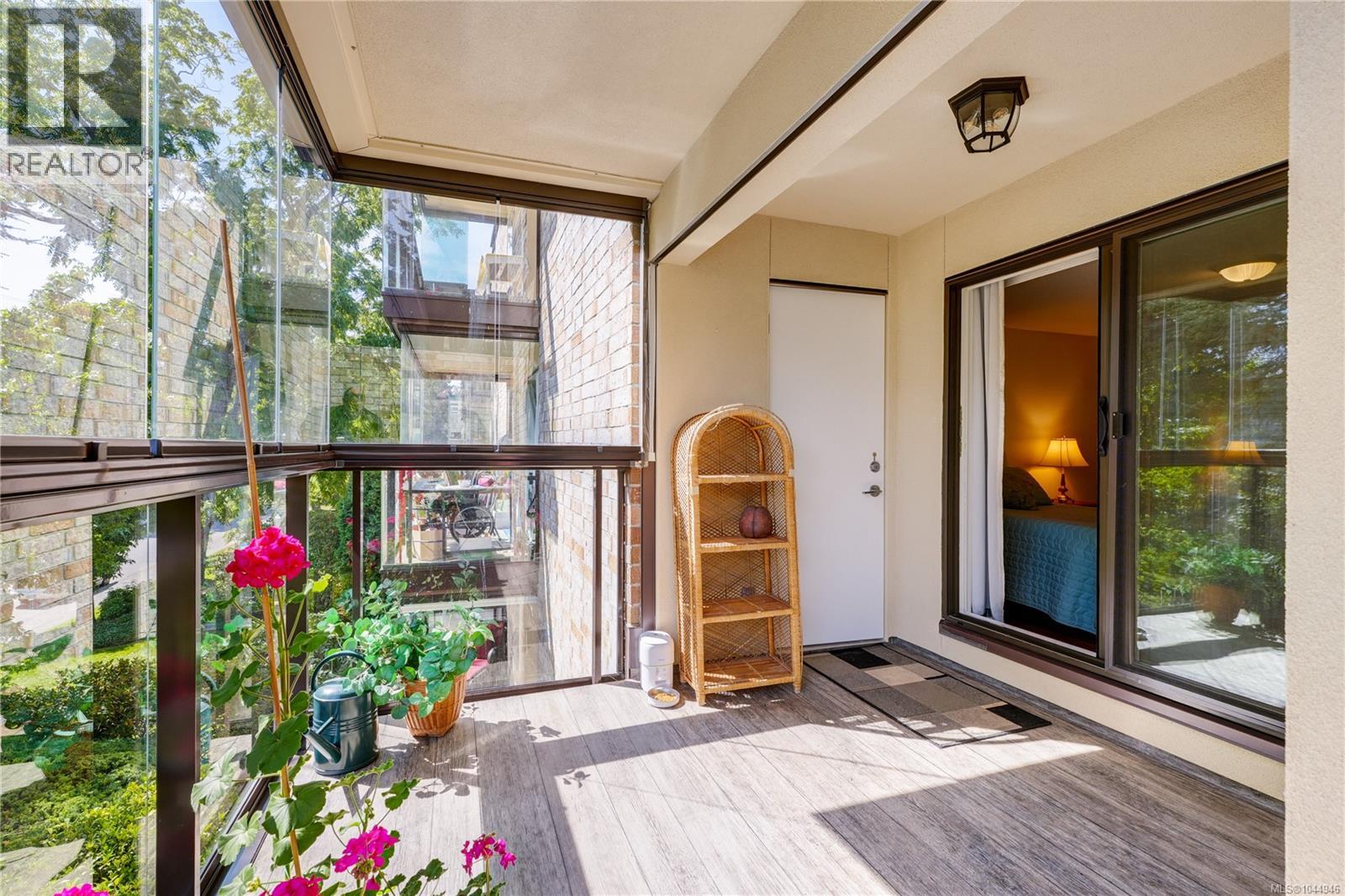 307 1610 Jubilee Avenue, Victoria