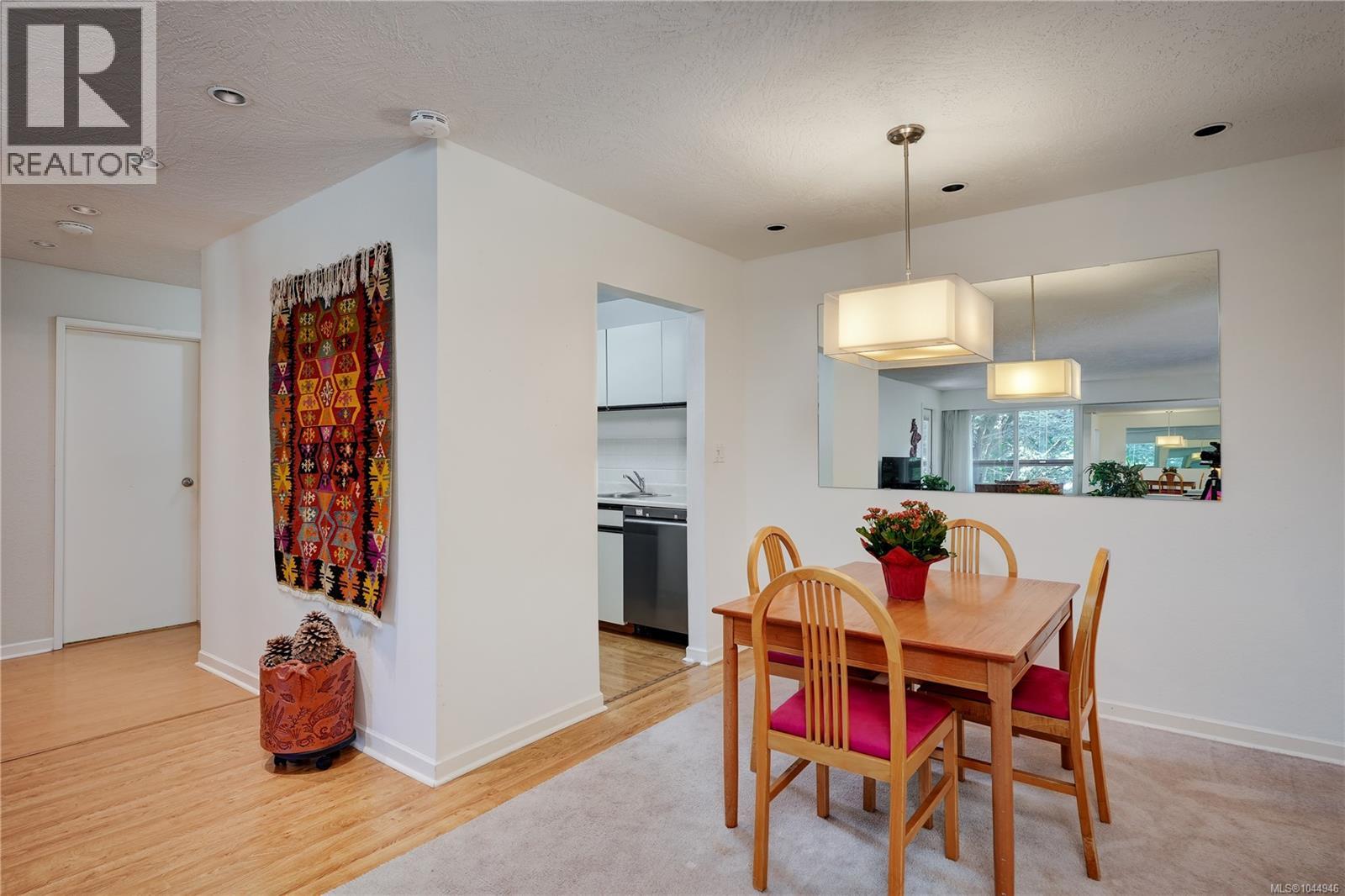 307 1610 Jubilee Avenue, Victoria