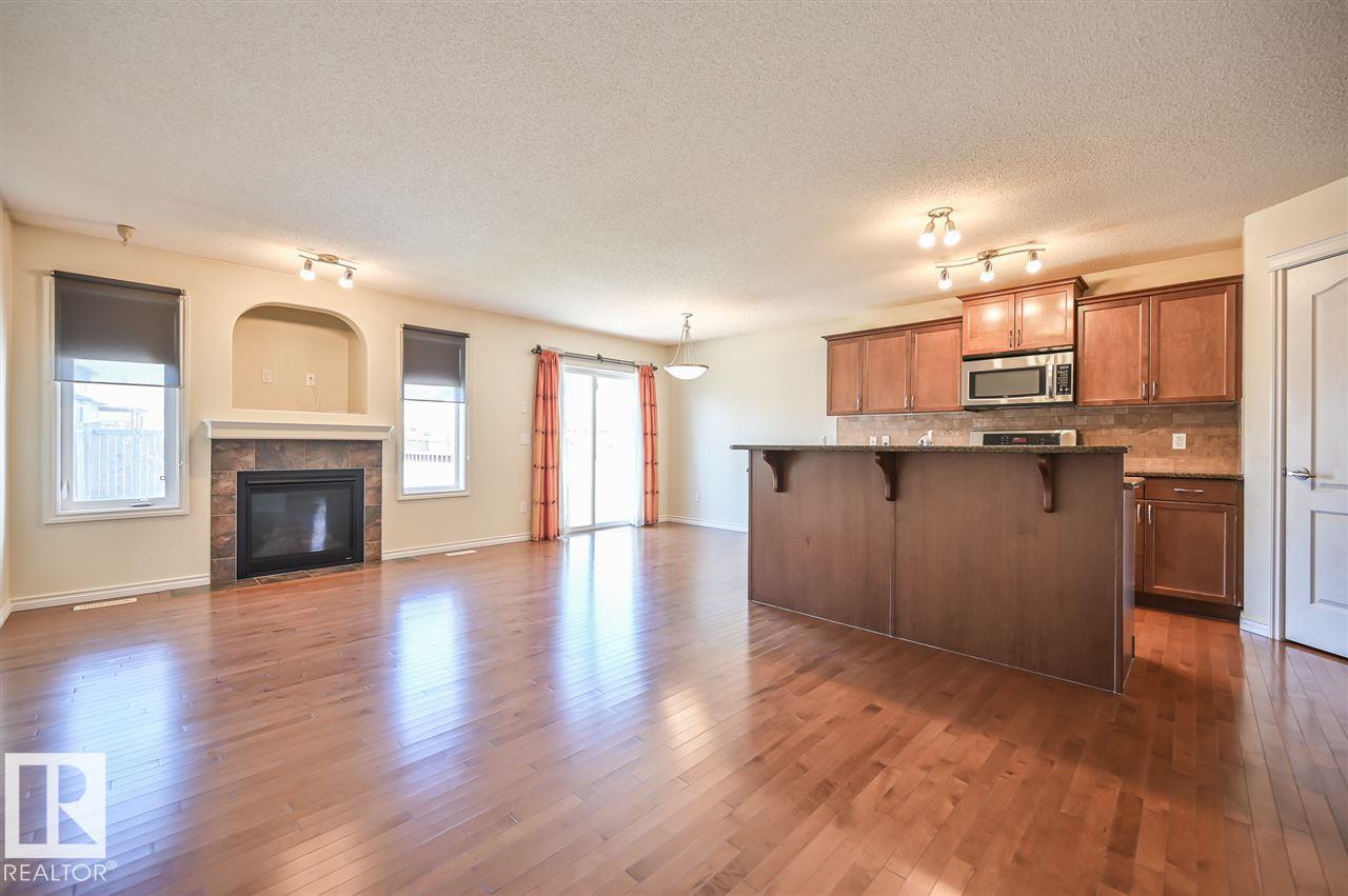 11425 14 AV SW - 14