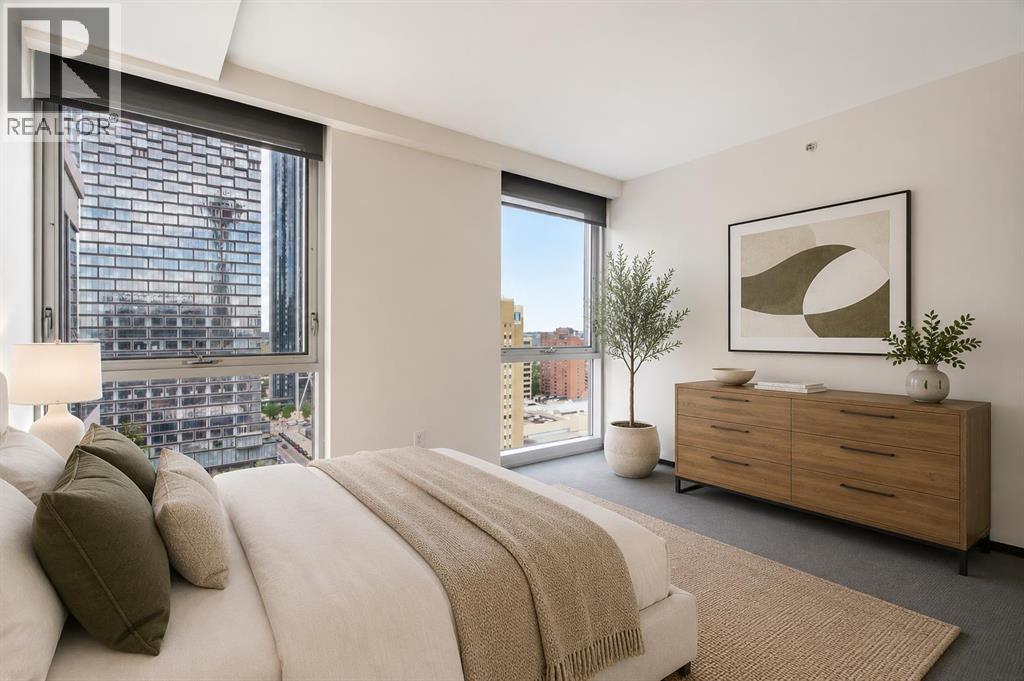 #1702 108 9 Avenue SW - 33