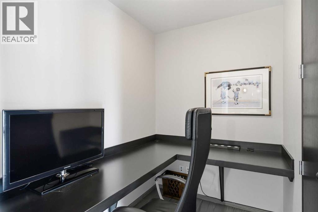 #1702 108 9 Avenue SW - 26