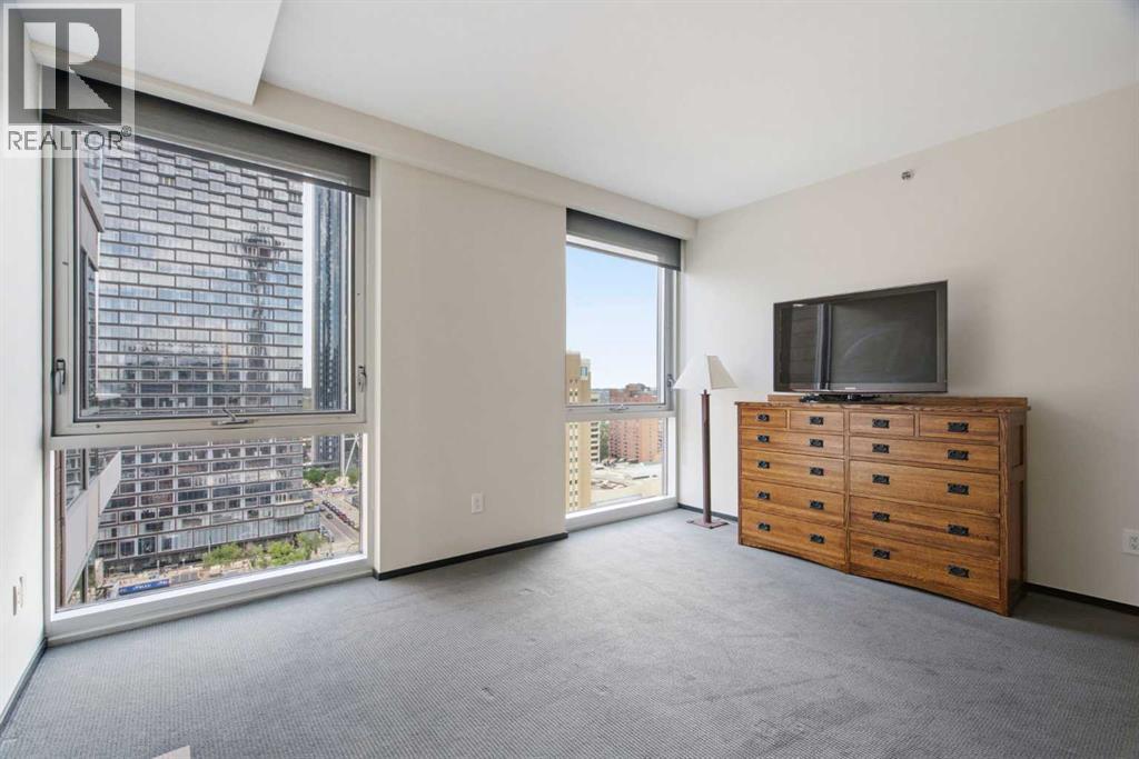 #1702 108 9 Avenue SW - 34