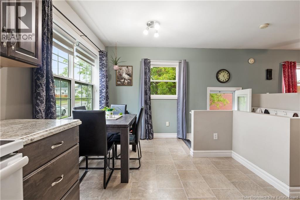 178 Churchill - Image 6