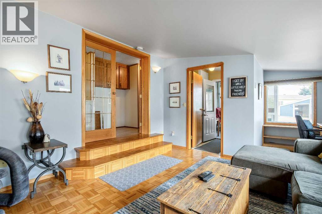 215 Homestead Close - Photo 6