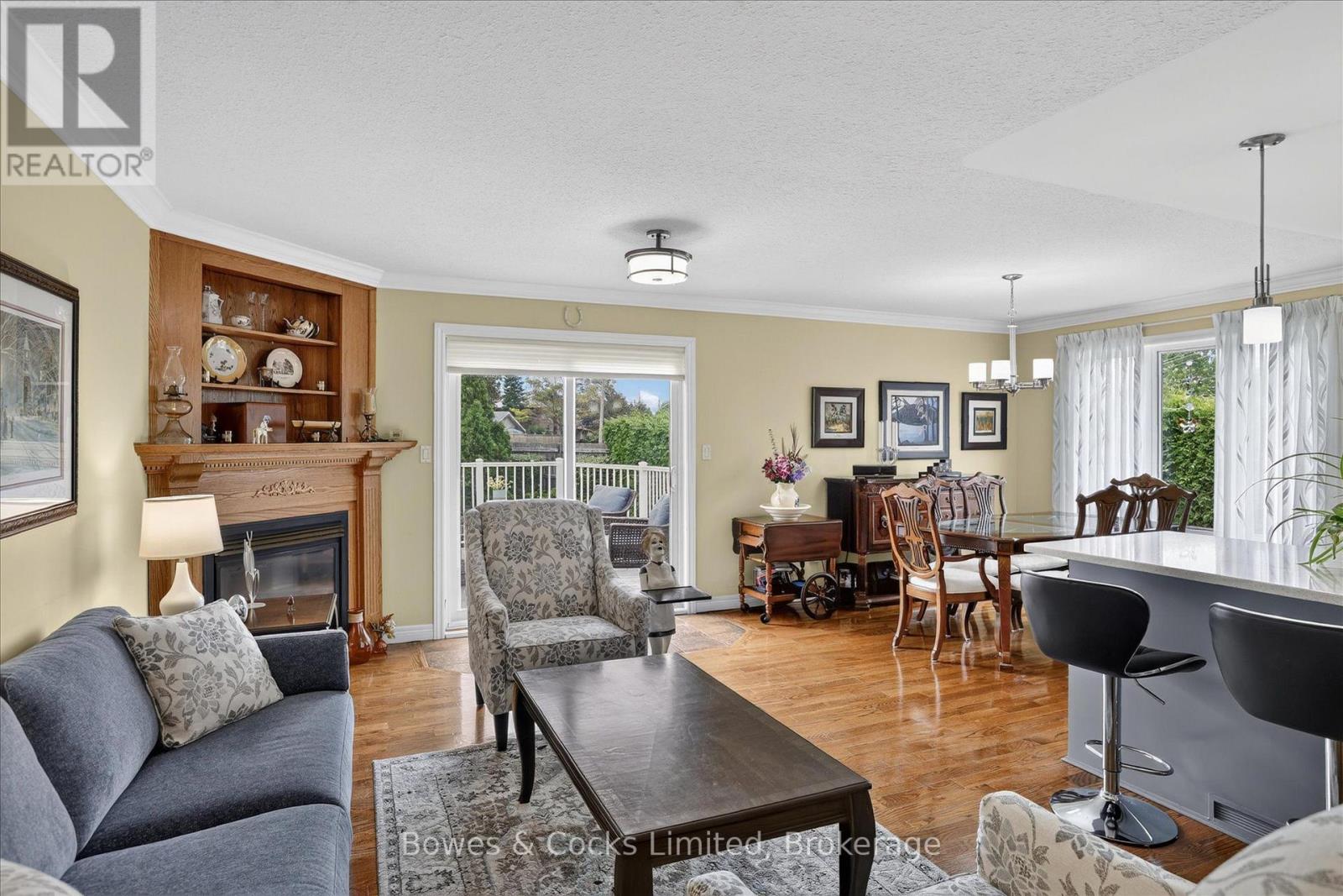 19 LORI BOULEVARD - Image 10