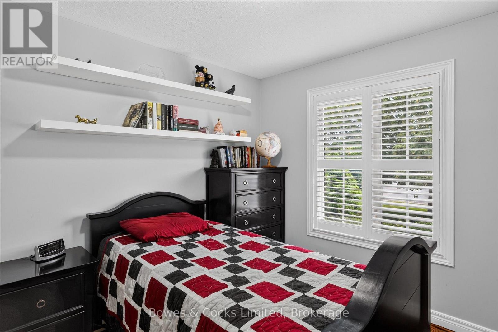19 LORI BOULEVARD - Image 23