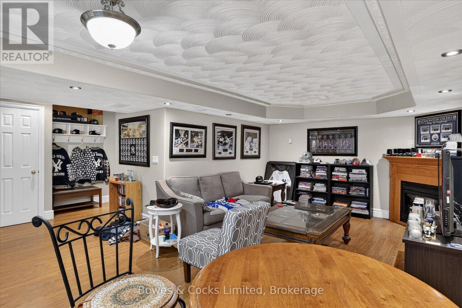 19 LORI BOULEVARD - Image 30