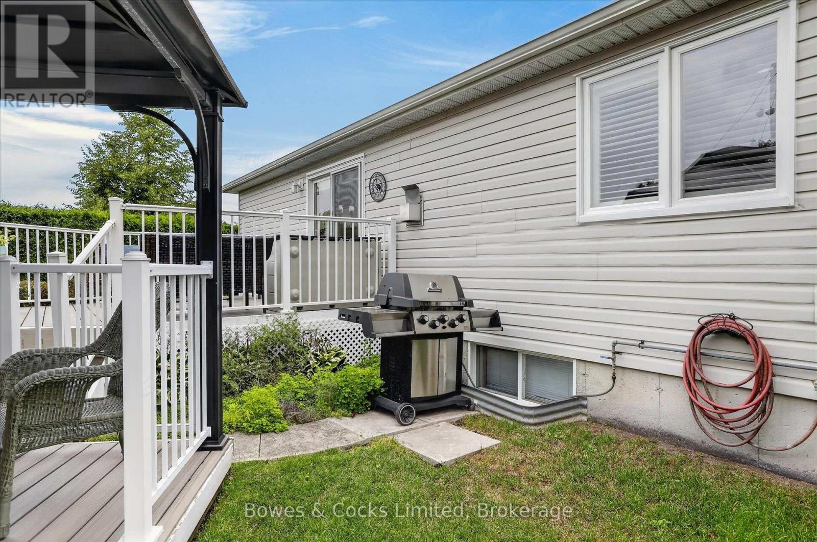 19 LORI BOULEVARD - Image 45