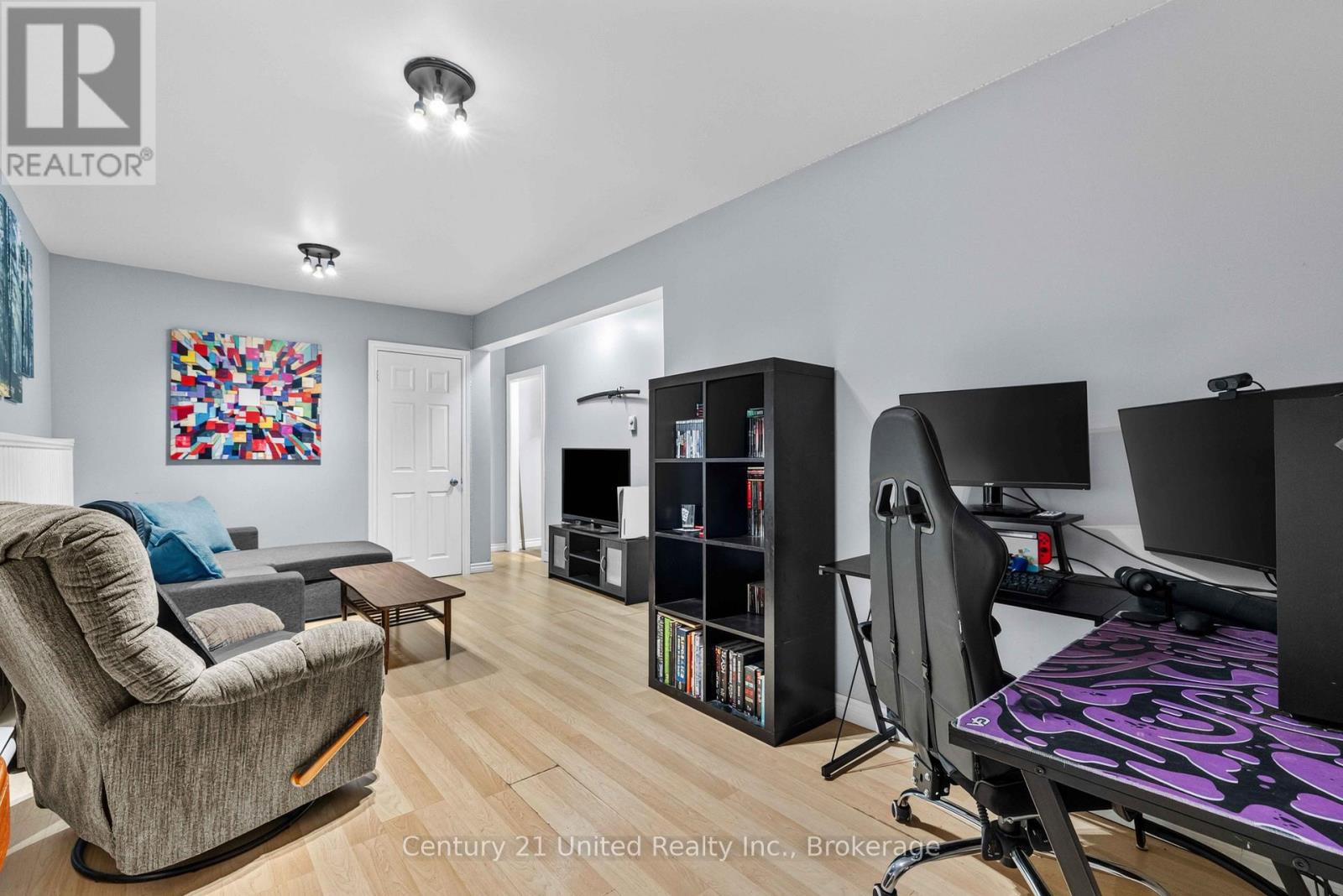 718 MOUNTAIN ASH ROAD - Image 21