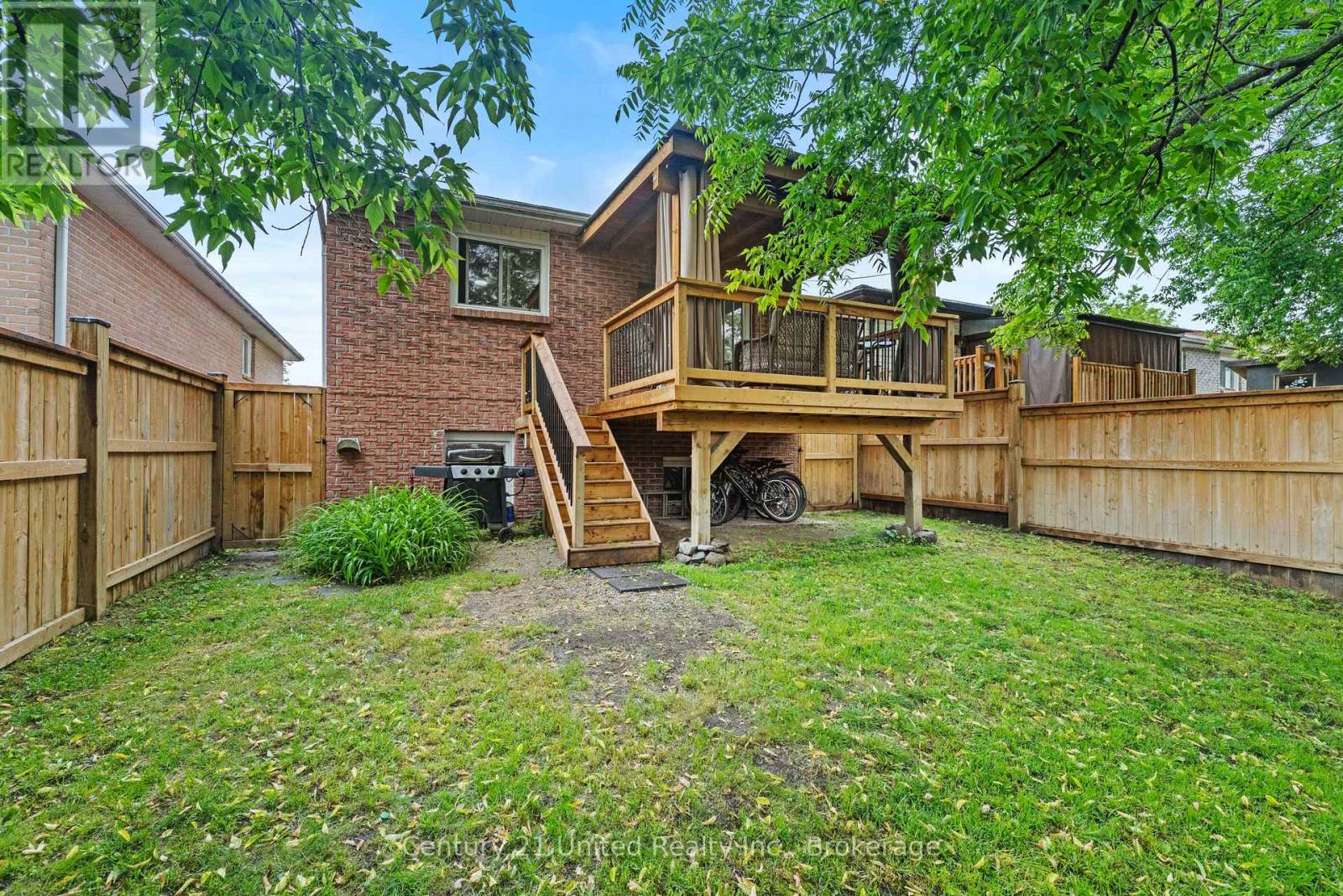 718 MOUNTAIN ASH ROAD - Image 38