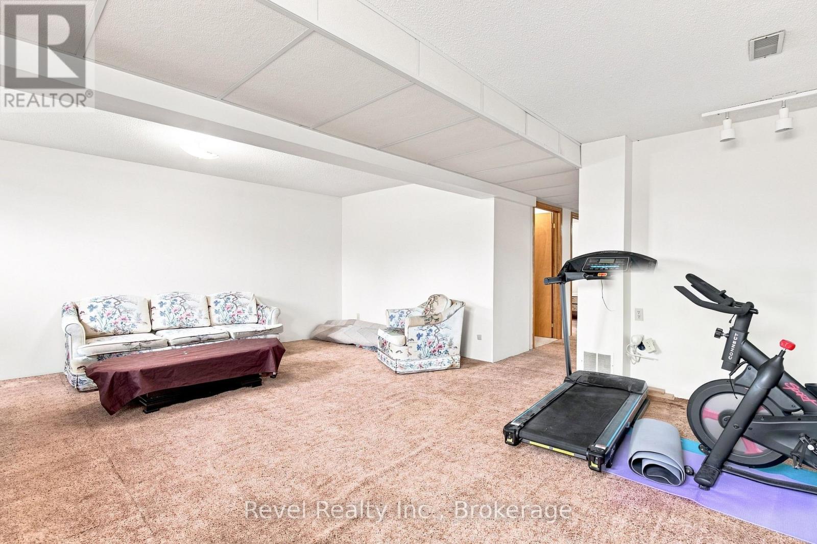 43 WILSON AVENUE - 30