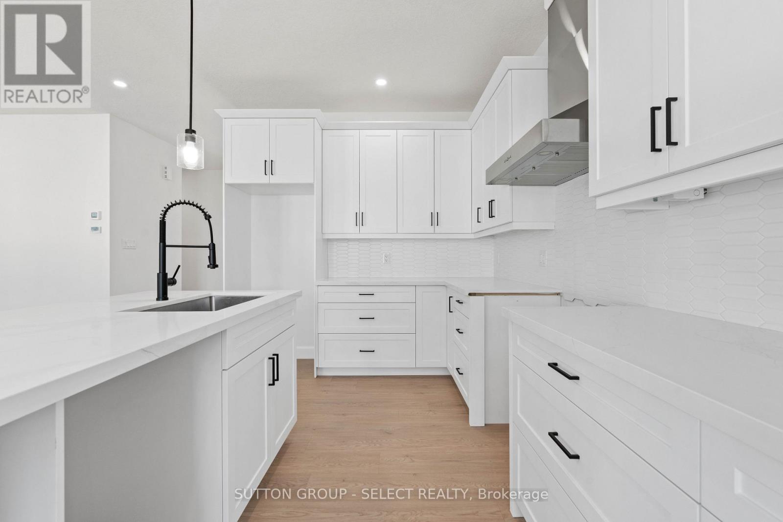 6394 HEATHWOODS AVENUE - Image 15