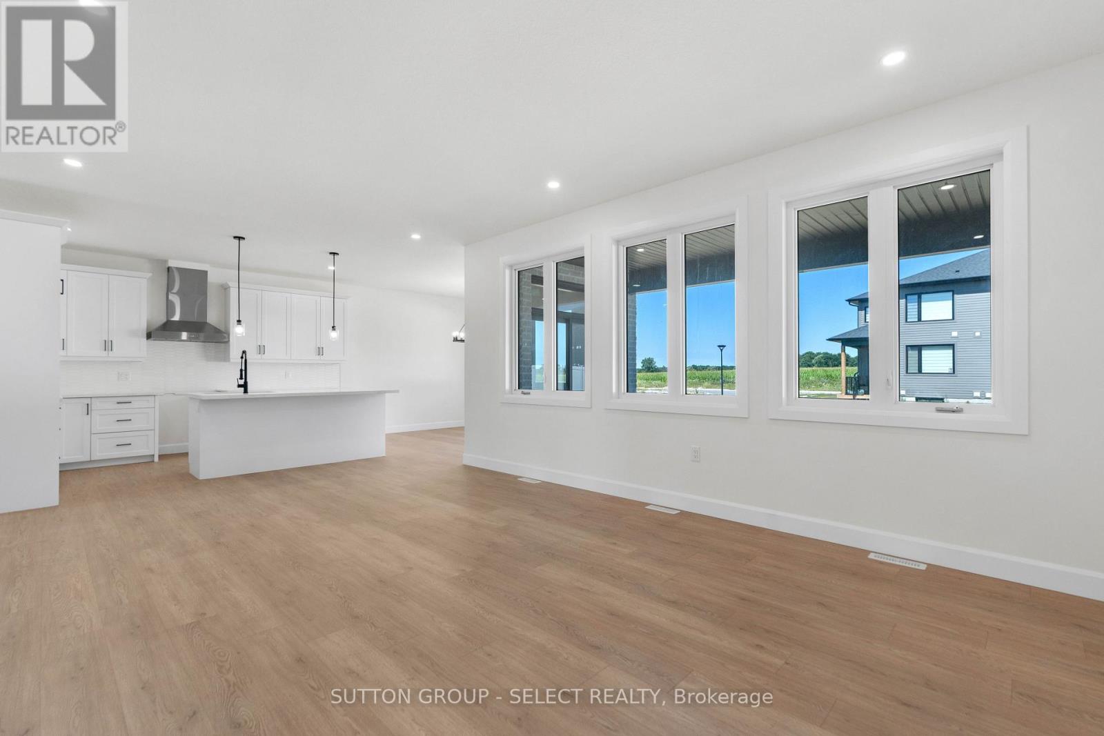 6394 HEATHWOODS AVENUE - Image 20