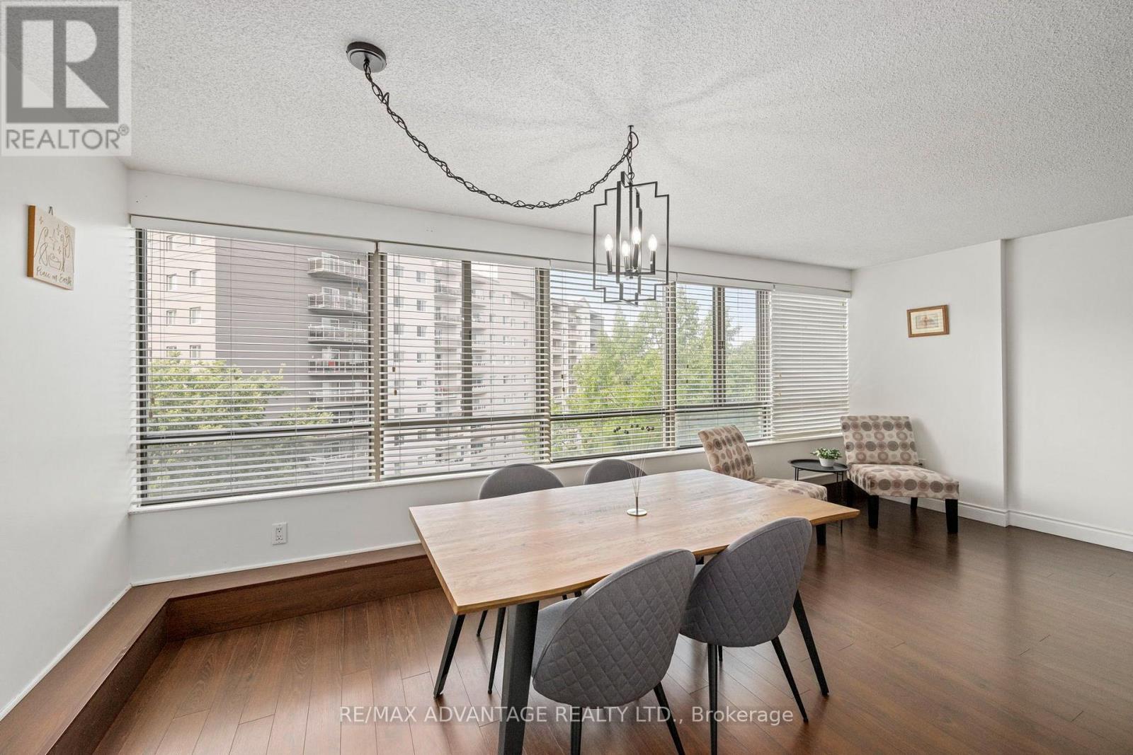 #708 570 PROUDFOOT LANE - Image 12