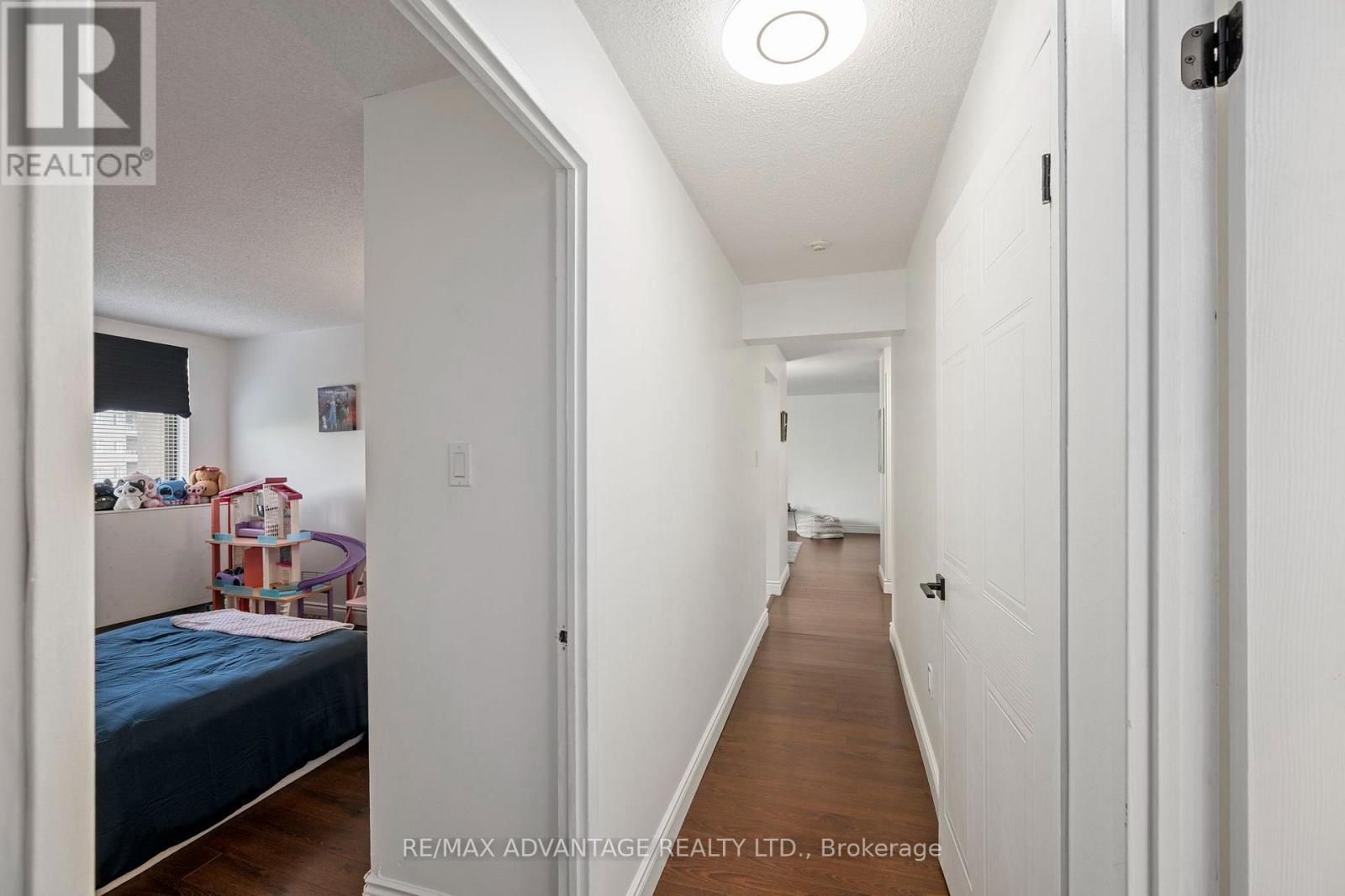 #708 570 PROUDFOOT LANE - Image 15