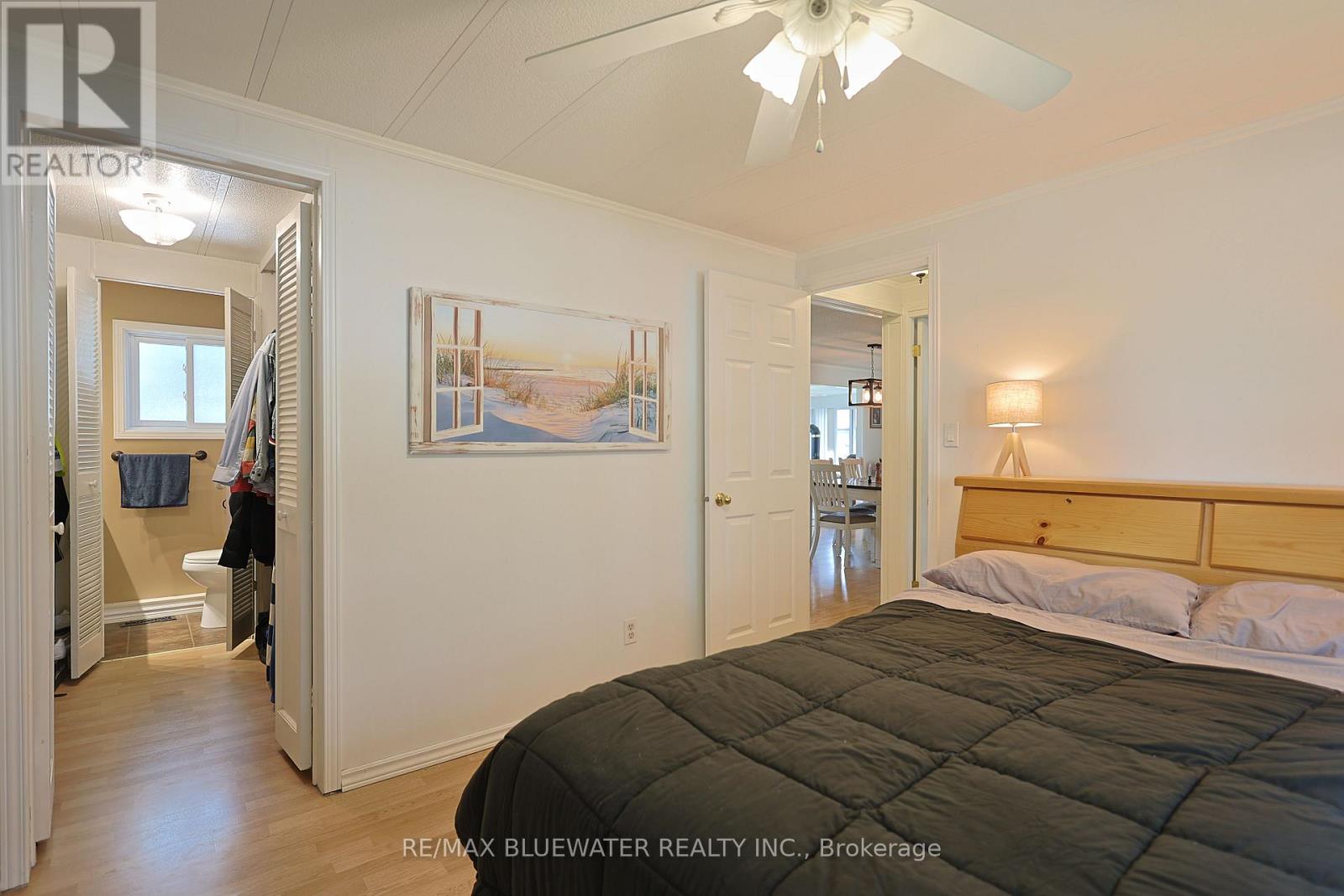 43 ST ANDREWS PLACE - 28