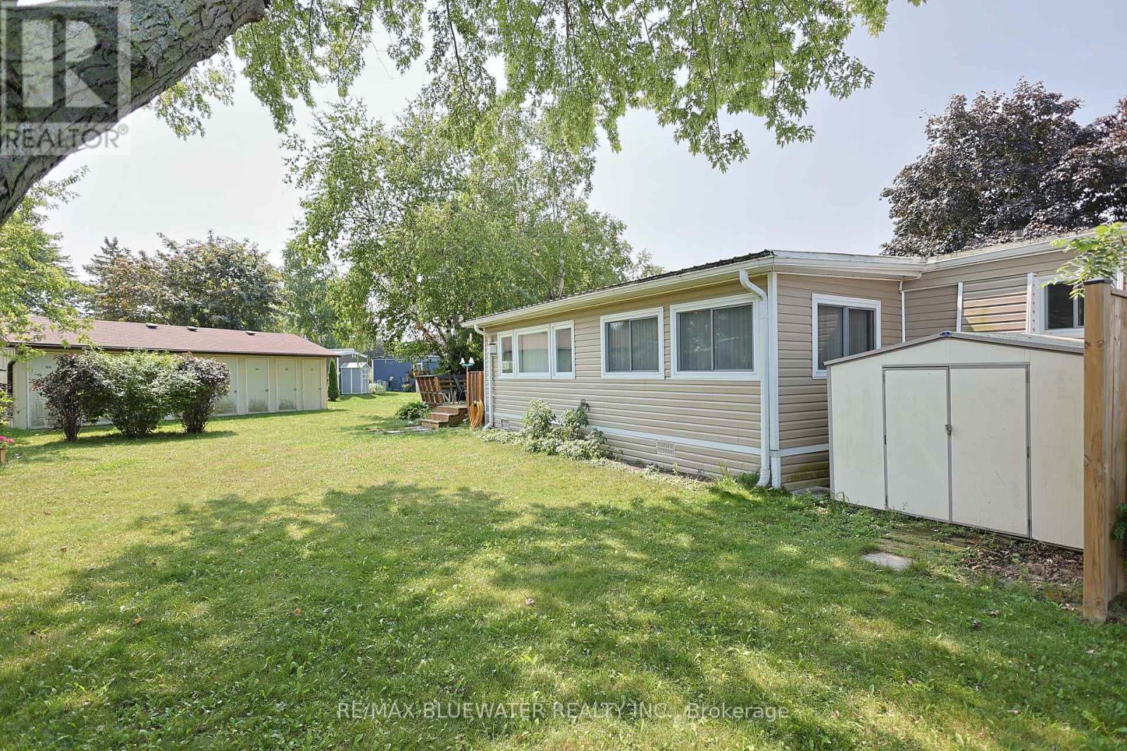 43 ST ANDREWS PLACE - 40