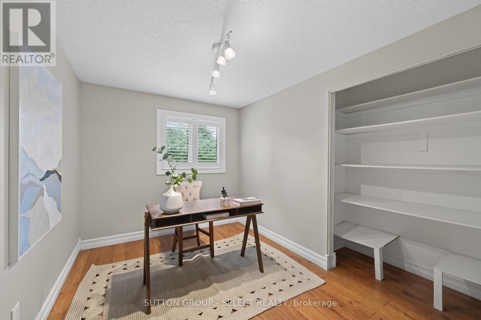 12 BANTING CRESCENT - Image 18