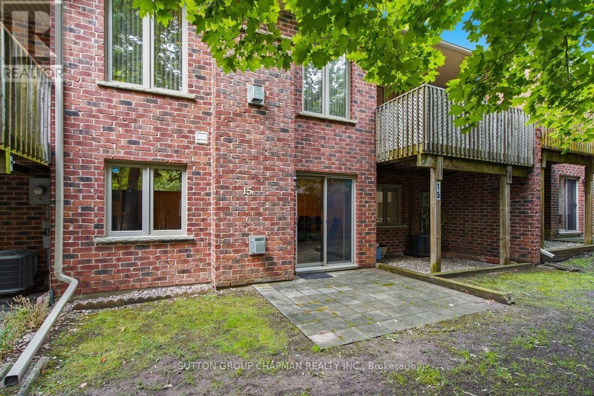 #15 455 HYDE PARK ROAD - Image 4