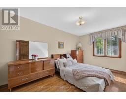 Living room - 27 Stirrup Court, London North, ON N6G3T8 Photo 10
