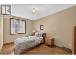 Family room - 27 Stirrup Court, London North, ON N6G3T8 Photo 8
