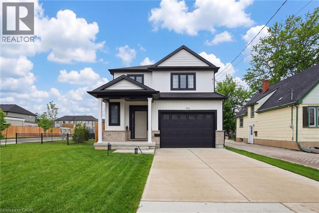 121 MOFFATT Street - 3