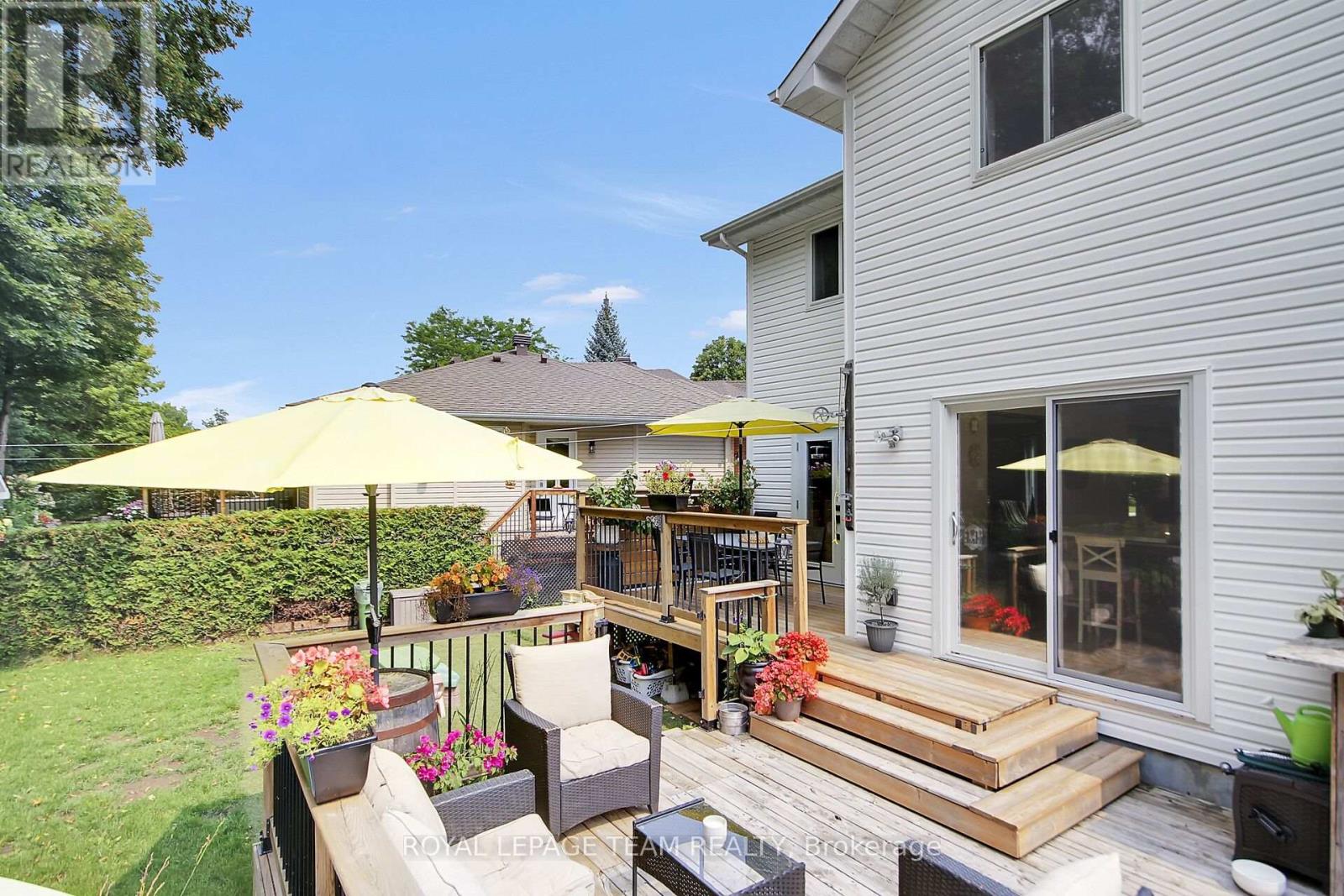 3 Bed, 3 Bath House for Sale in Ottawa – 36 STEGGALL CRESCENT, Ottawa – MLS# X13665882 - Image 37