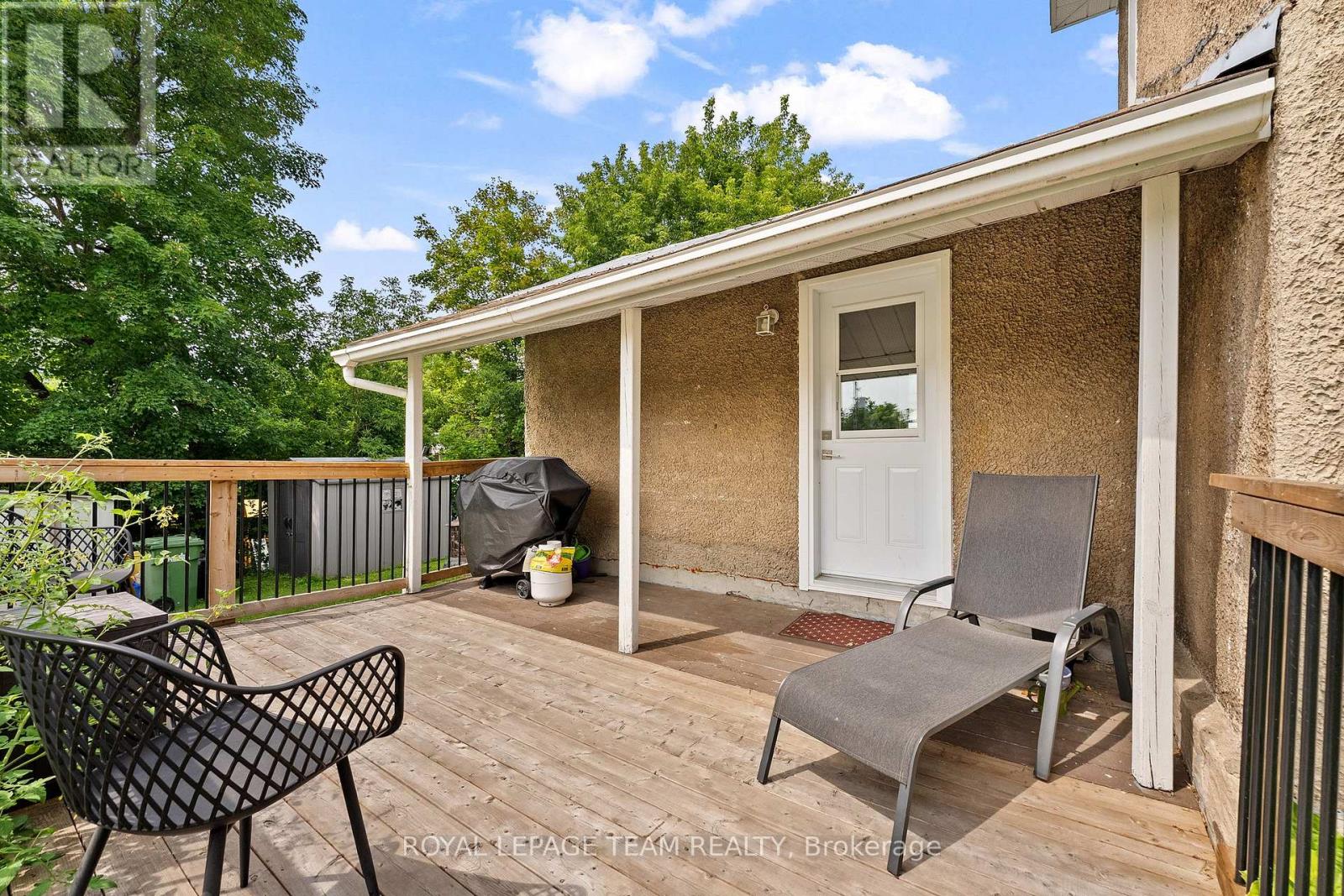 2 Bed, 1 Bath House for Sale in Pembroke – 544 MACKAY STREET, Pembroke – MLS# X13665986 - Image 25