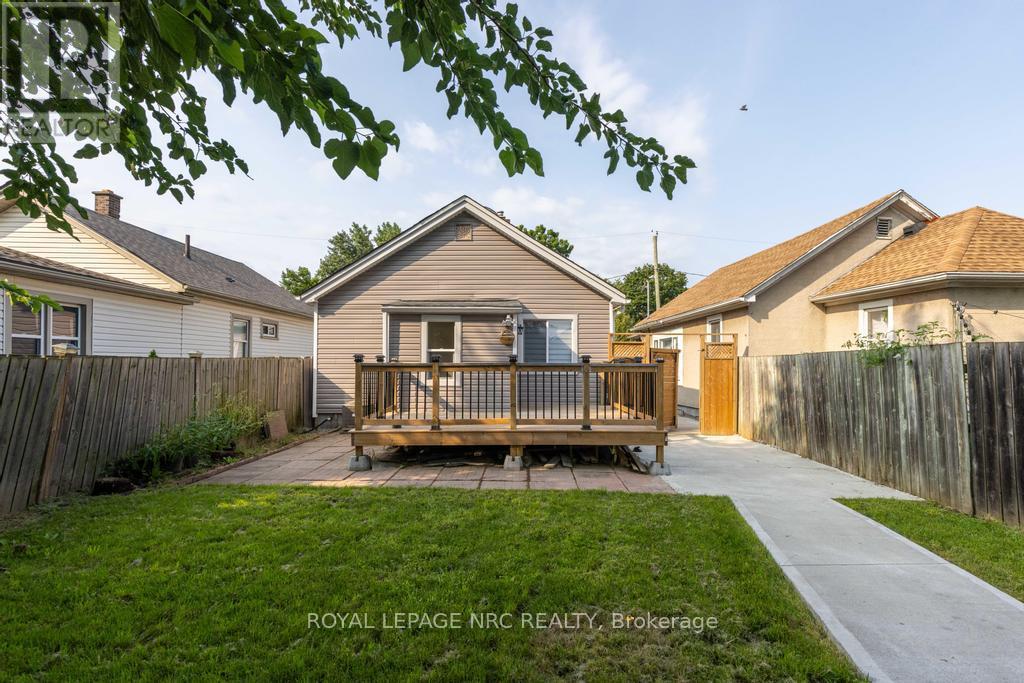 21 TRAPNELL STREET - Image 18