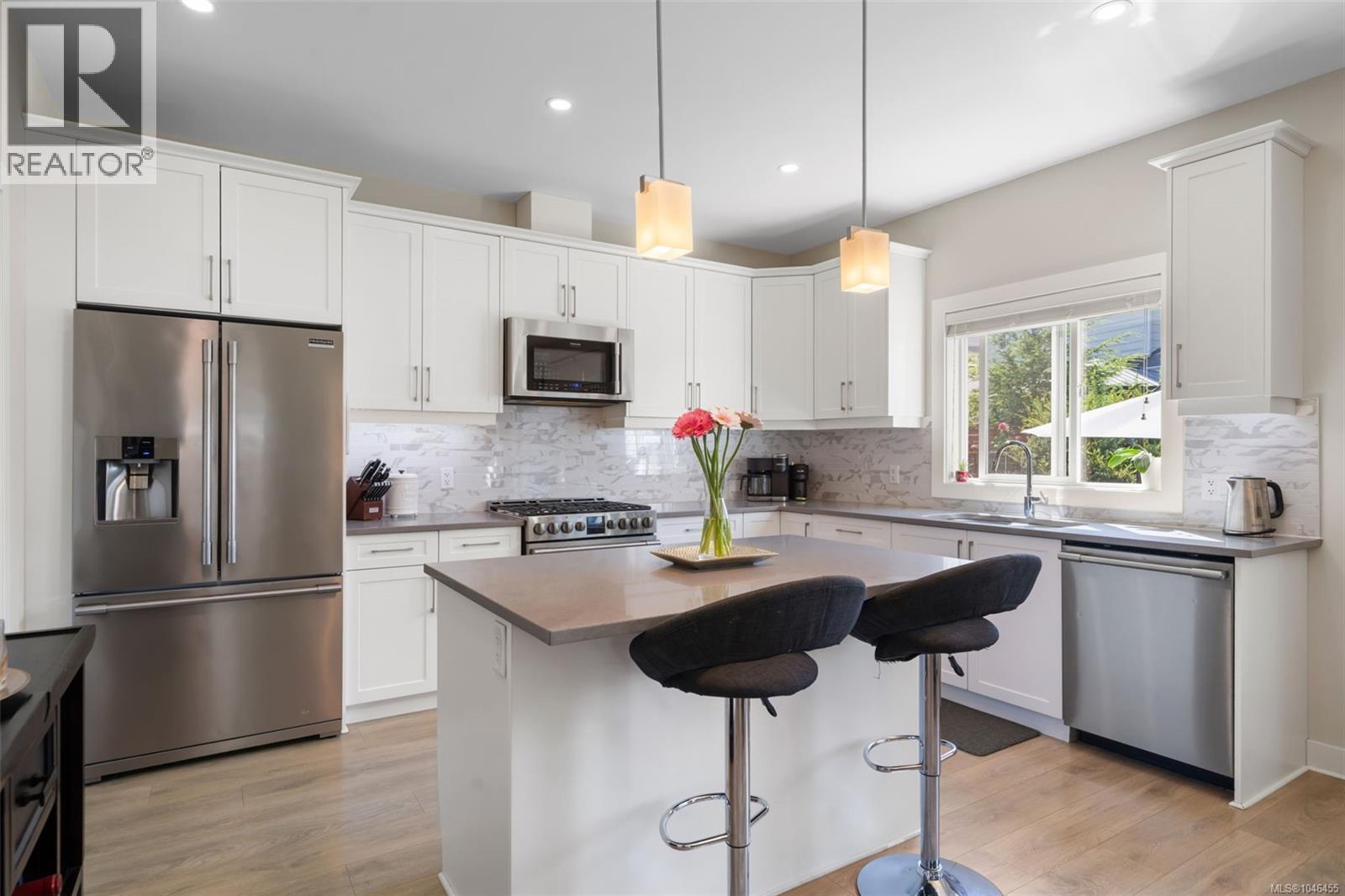 1129 Smokehouse Cres - Image 10