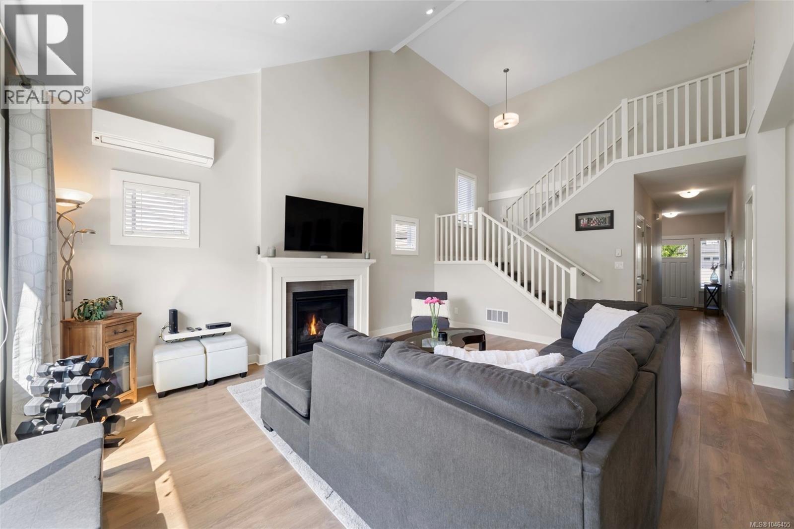 1129 Smokehouse Cres - Image 6