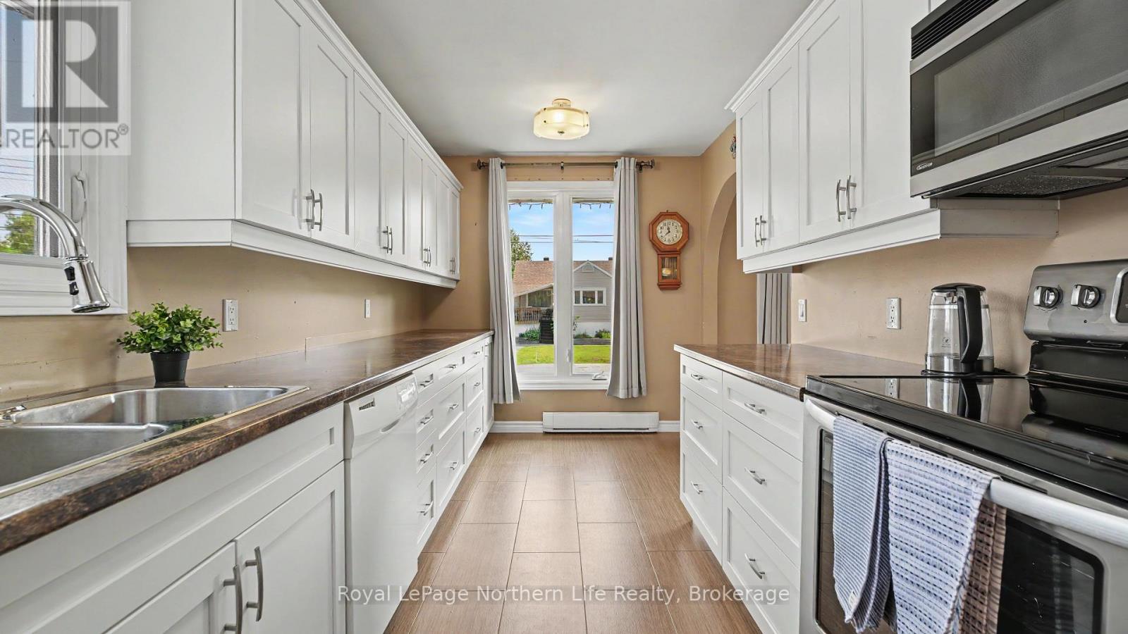 29 POLLARD AVENUE - Image 12