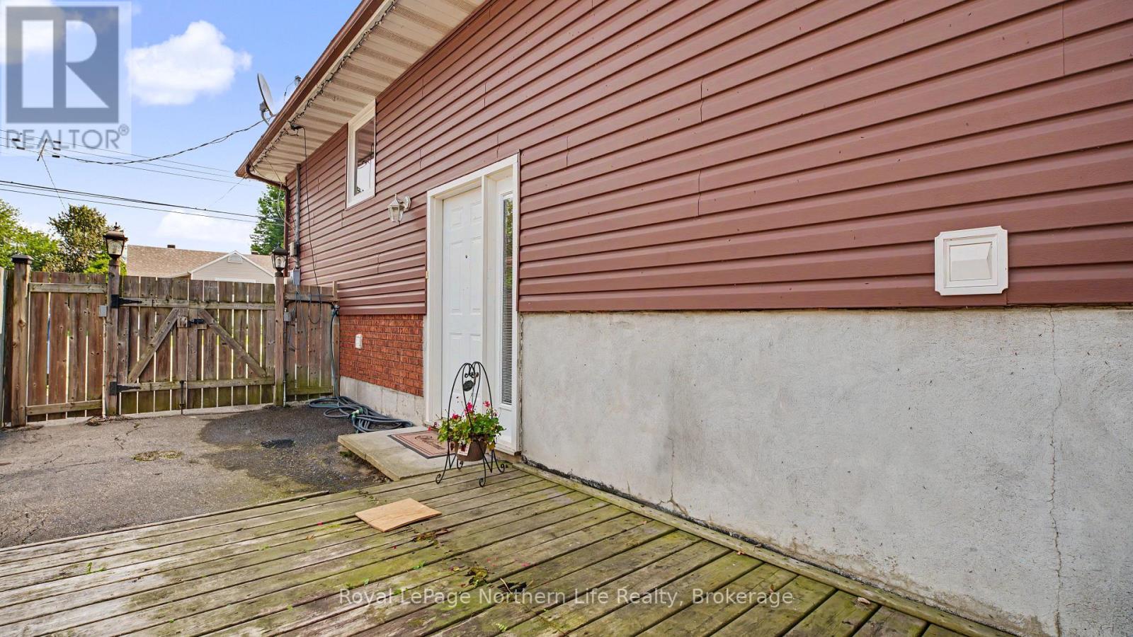 29 POLLARD AVENUE - Image 34