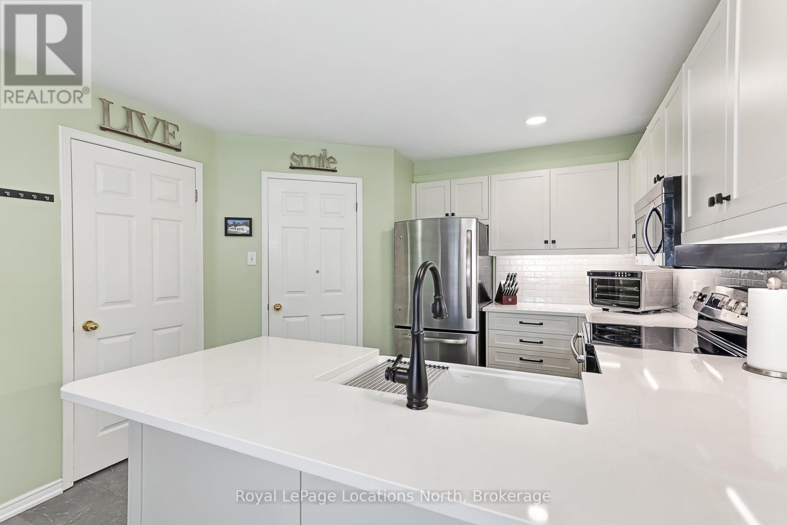 #139 55 TROTT BOULEVARD - Image 4