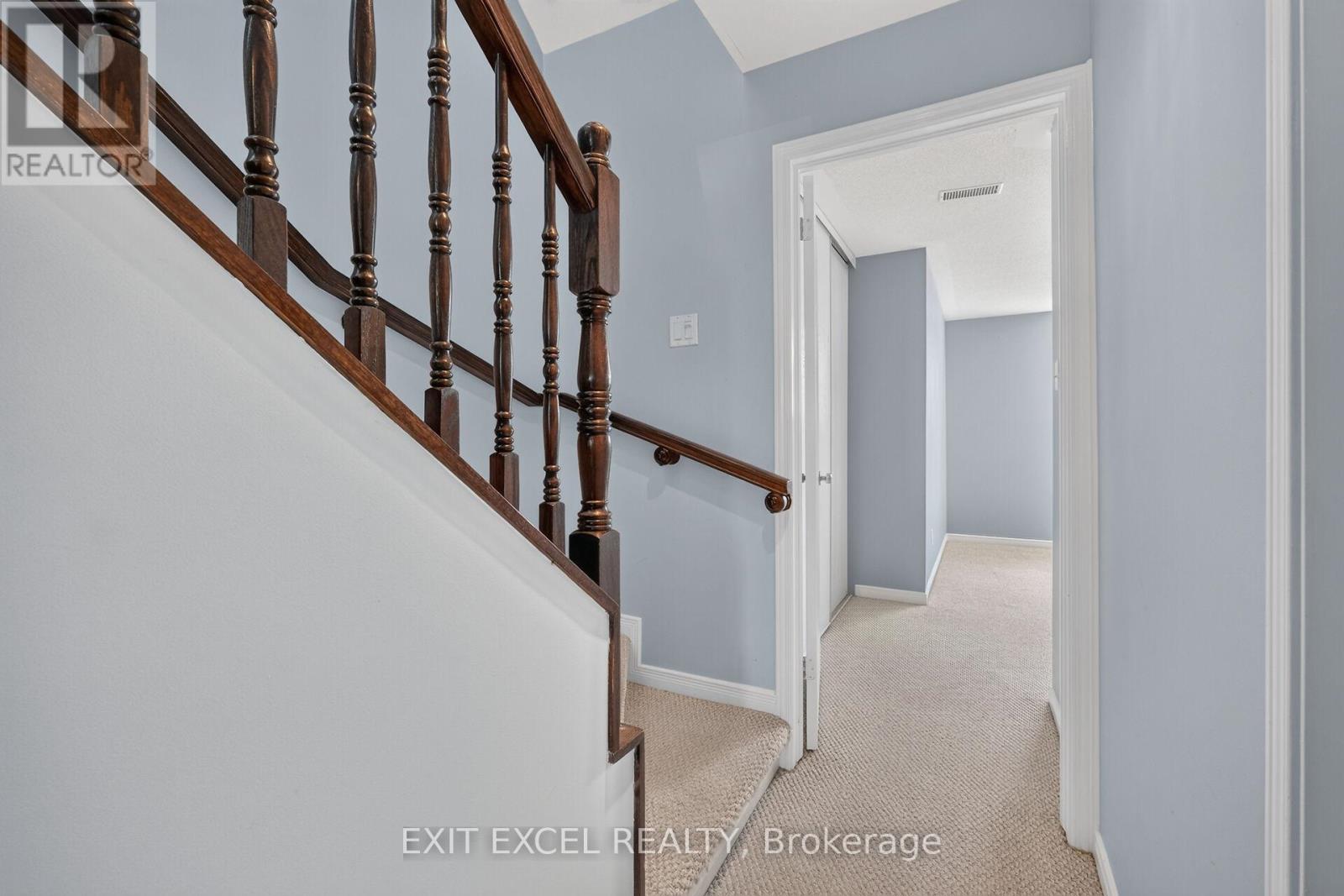 #1 532 LAKERIDGE DRIVE - 18