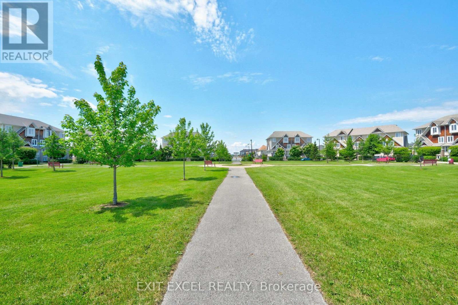 #1 532 LAKERIDGE DRIVE - 35