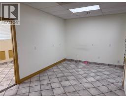 2534 Dougall Avenue Unit# B, Windsor, ON N8X1T6 Photo 9