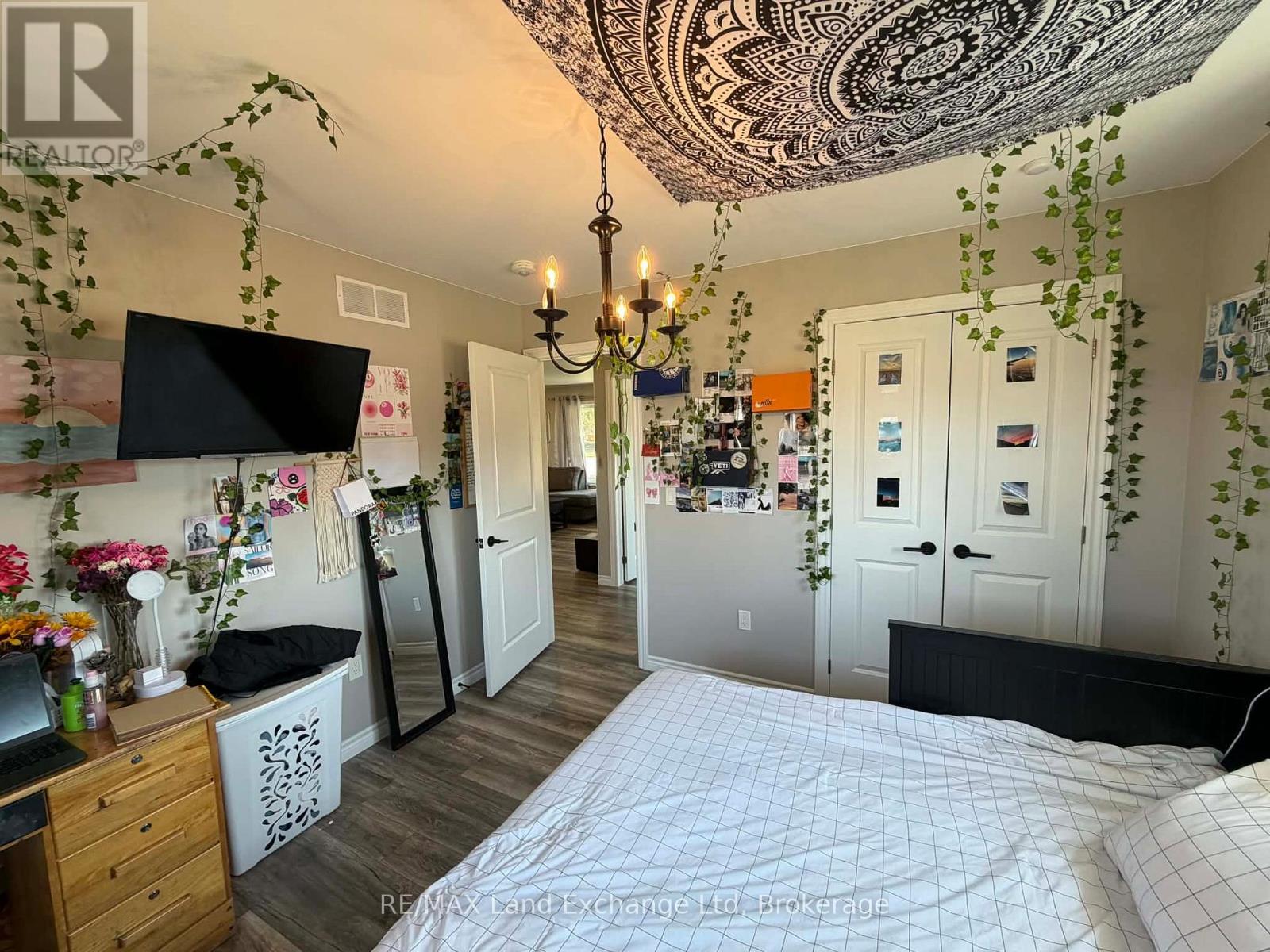 42 JOHN STREET - Image 11