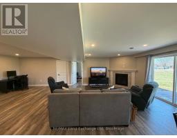 42 John Street, Morris Turnberry, ON N0G1E0 Photo 24