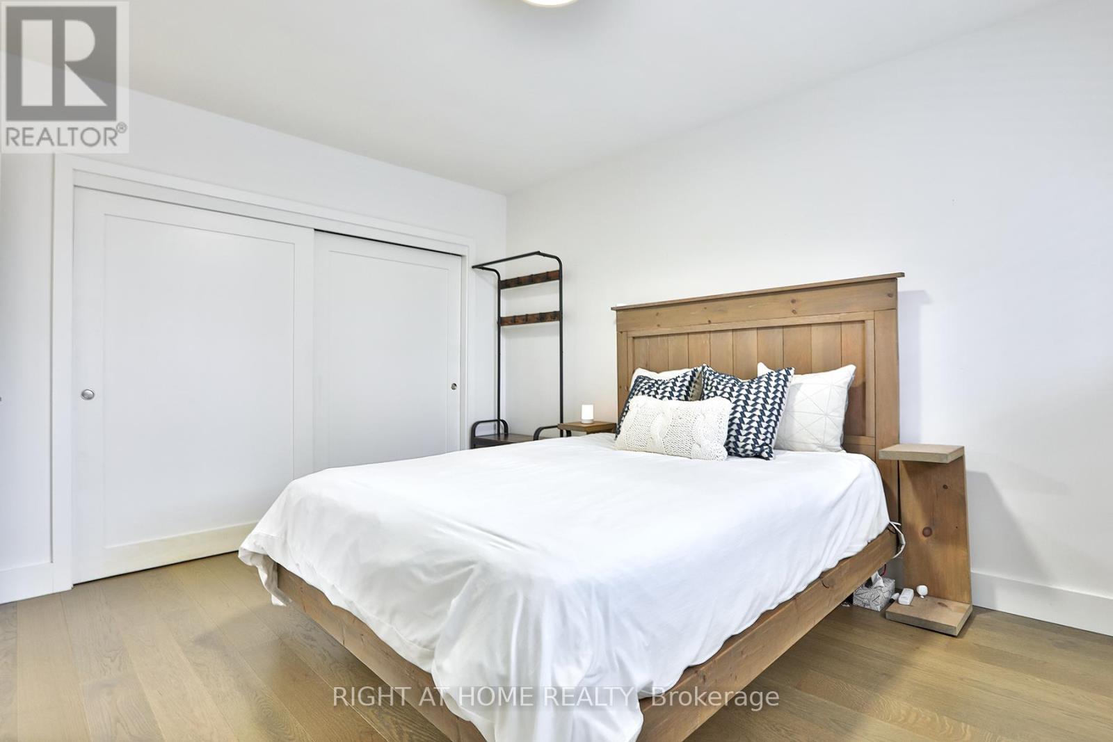 34 SCARCLIFF GARDENS - 22