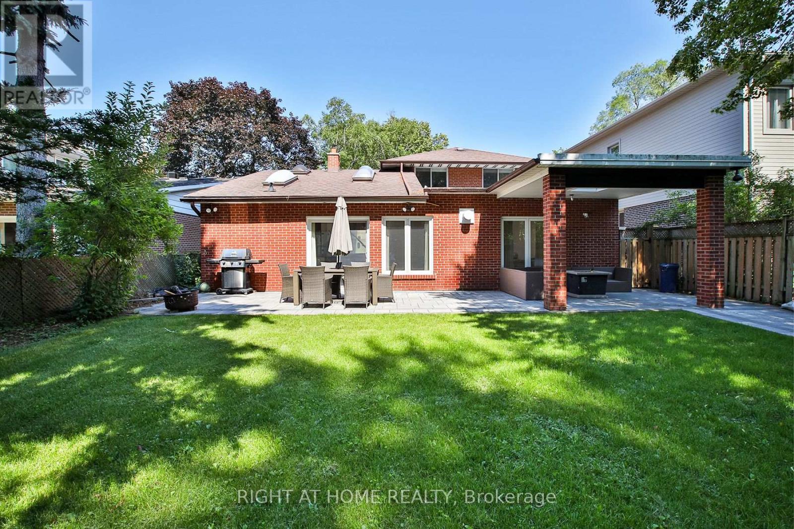 34 SCARCLIFF GARDENS - 33