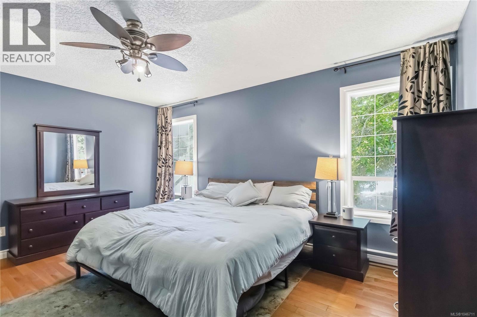 3389 Mary Anne Cres - 22
