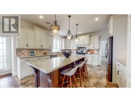 115 Ridgewood Drive thumbnail 9